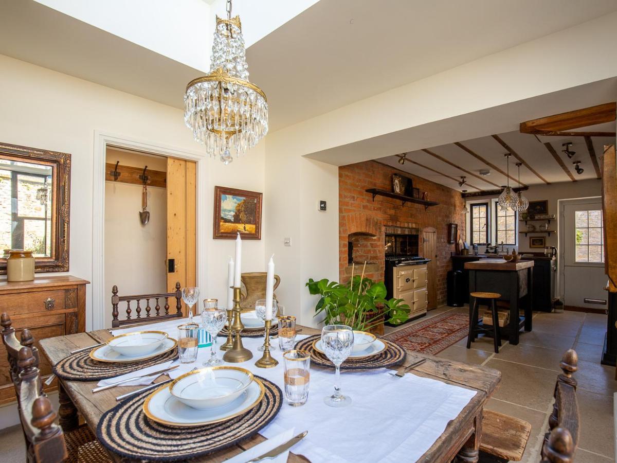 Little Oakley Cottage Sandford St Martin Экстерьер фото